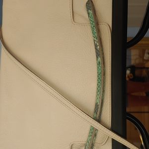 IACUCCI ITALIAN LEATHER PURSE. NWOT.